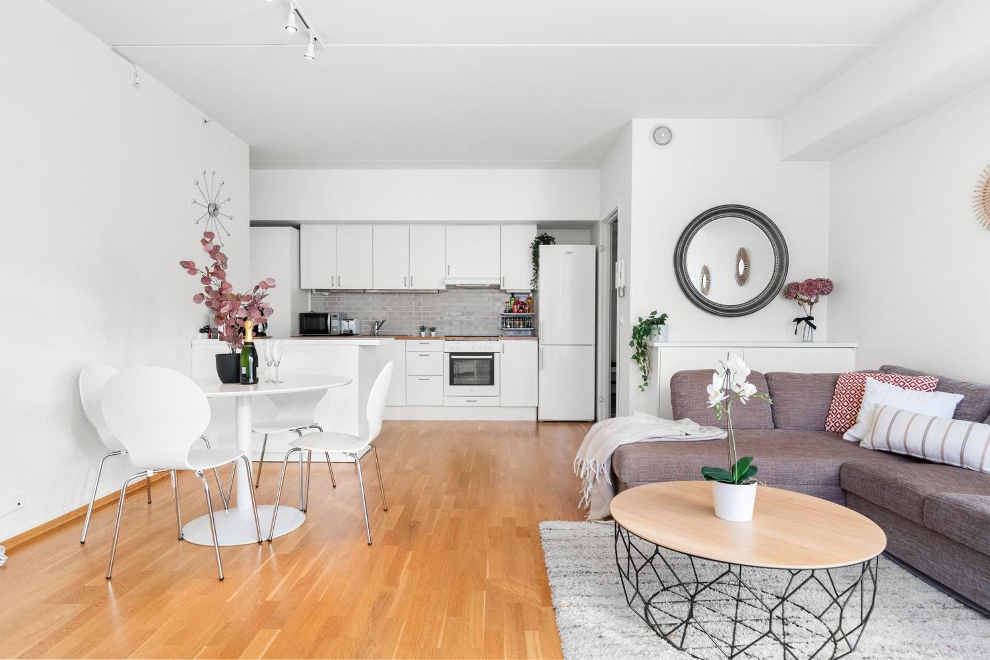 Top Floor With Balcony - Super Central - 5 Pax Oslo Eksteriør bilde